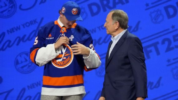 The Heartbreaking Story Behind Hockey’s #1 Draft Pick That’s Making Everyone Cry